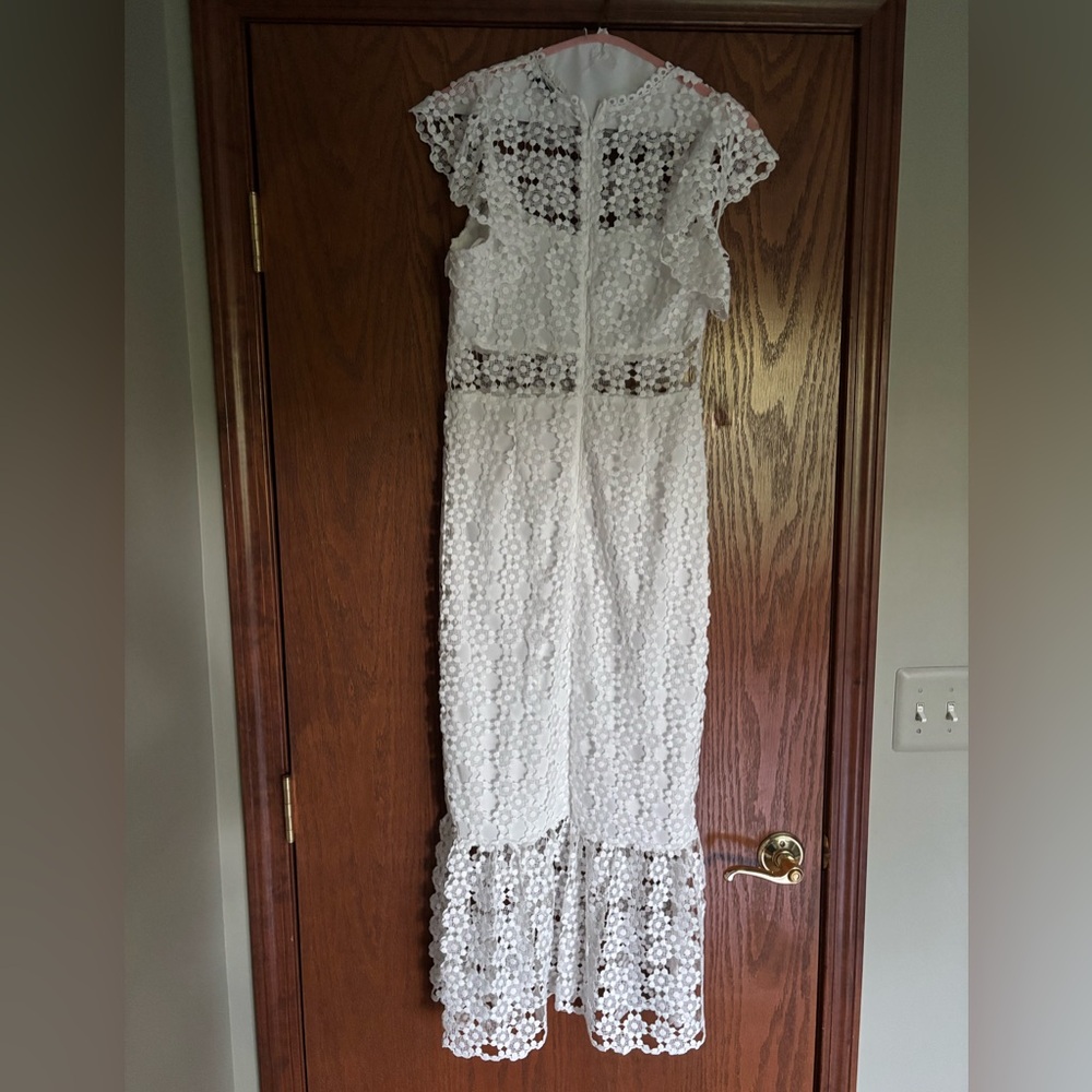 Petal & Pup White Lace Midi Dress - Picture 4 of 7